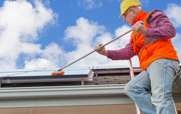 Hamaraverin soft wash roof cleaning